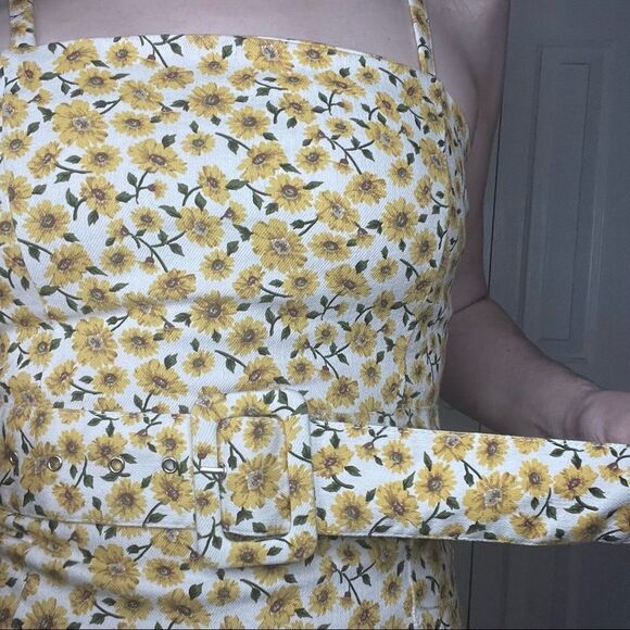 NWOT Womens forever 21 floral mini dress with belt size small - Picture 8 of 8